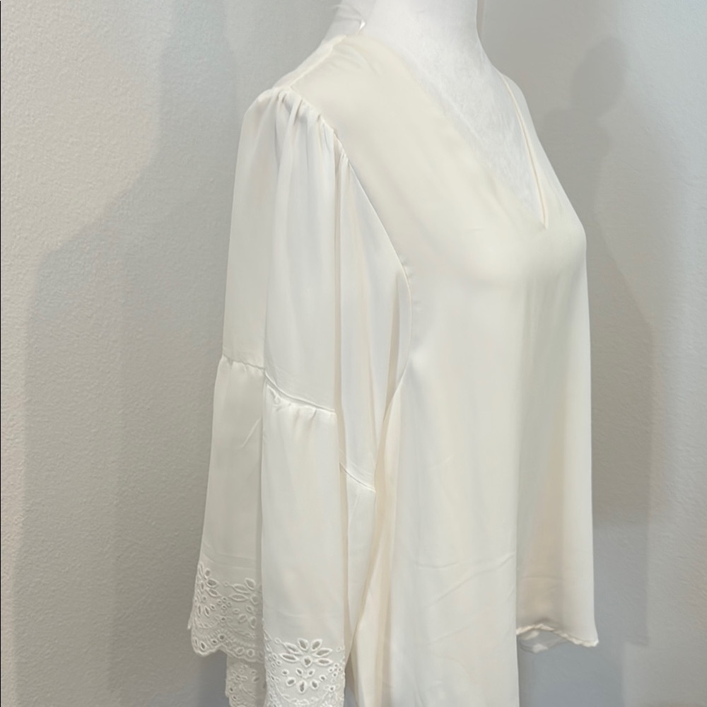 Vince Camuto White Blouse with Eyelet Sleeves - Picture 10 of 10
